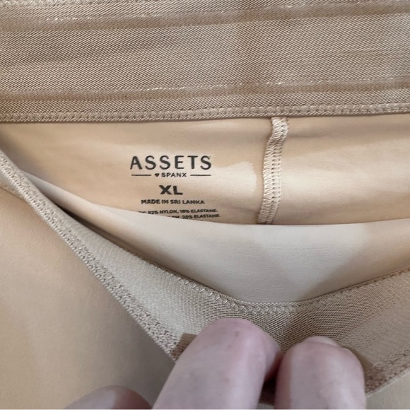 SPANX Assets High Waist Mid-Thigh Super Control
Shaper Shorts Nude Womens XL - Picture 6 of 7